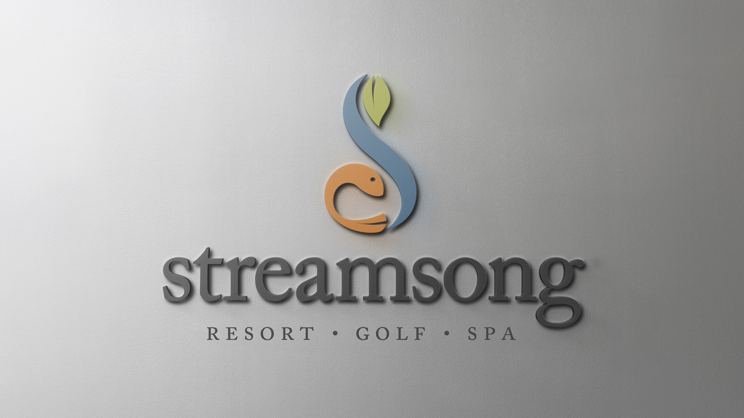 Photo of Streamsong logo on wall